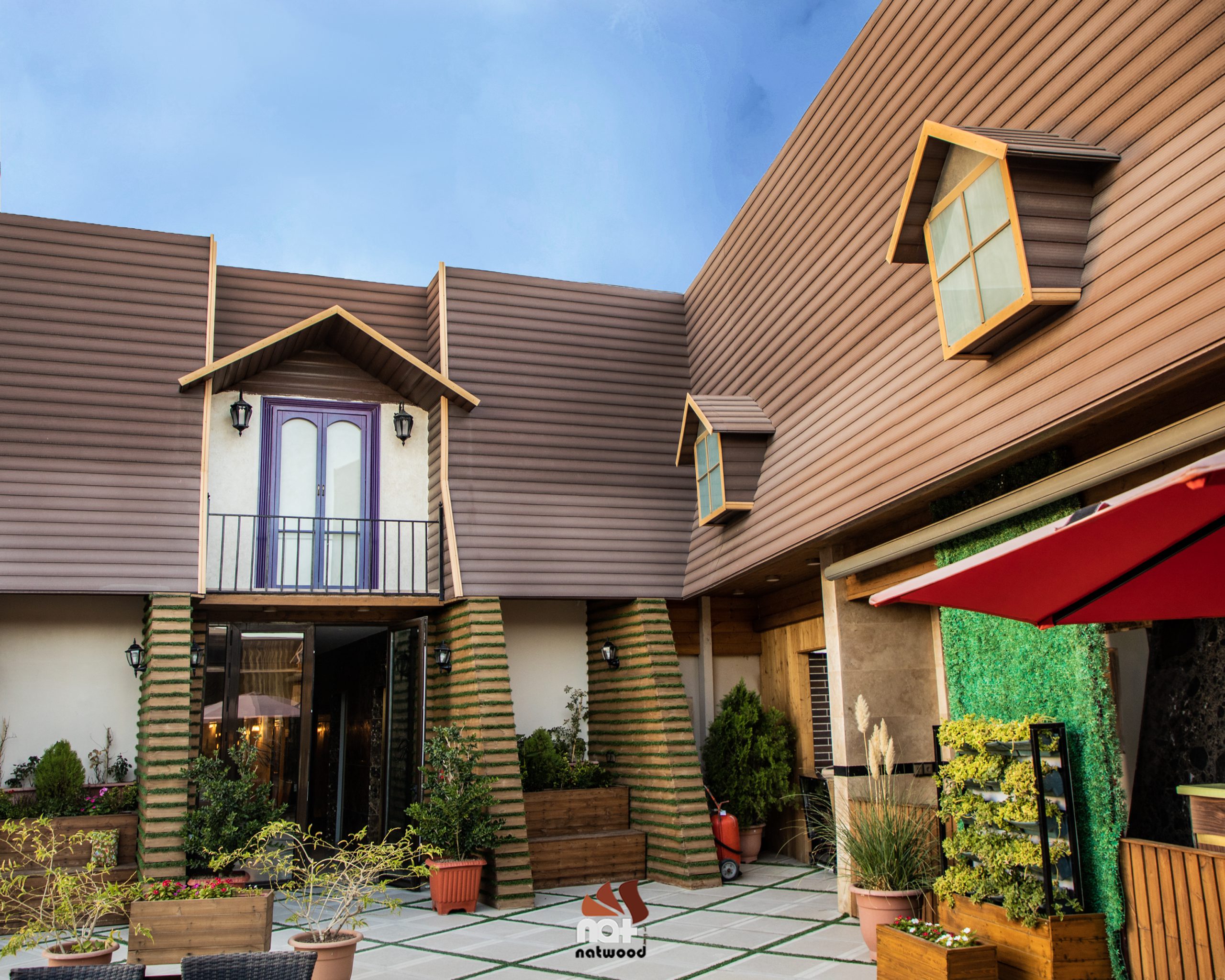 پروژه  کلبه  چوب پلاست هتل قصر طلایی